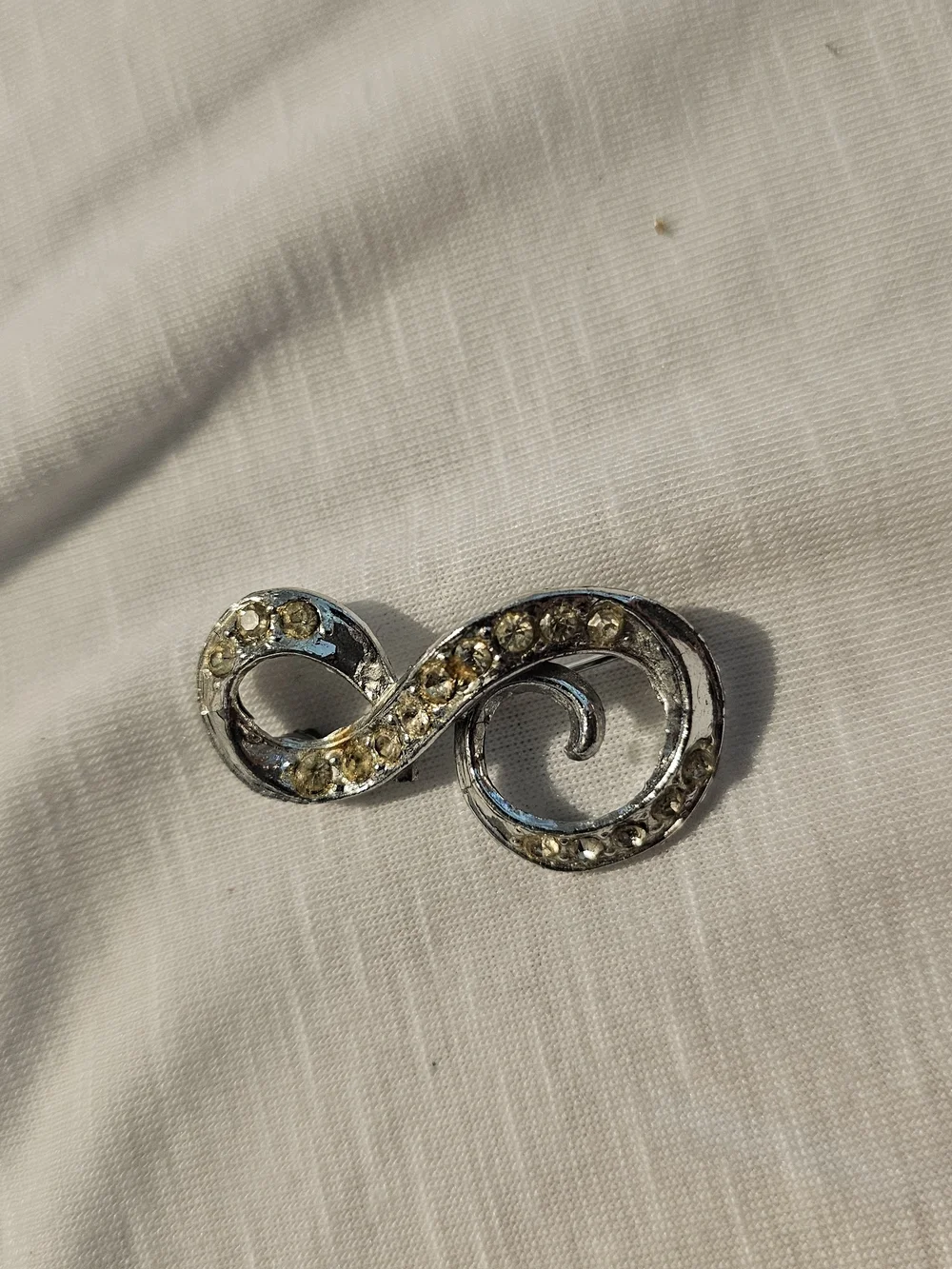Vintage S Brooch with Champagne Crystals